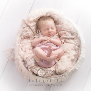 Babyfotografie Kinderfotografie Saar Pfalz Schlafen TrÃ¤umen Korb Newborn Romantik