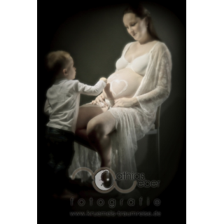 Fotografie Schwangerschaft Babybauch Maternity schwarz-weiÃŸ sepia Geschwister Vintage Romantik Retro