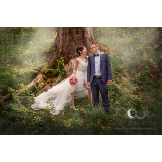 Hochzeitsfotografie Saarland Saar Pfalz Wedding Braut BrÃ¤utigam Brautpaar BrautstrauÃŸ Baum Wald Outd